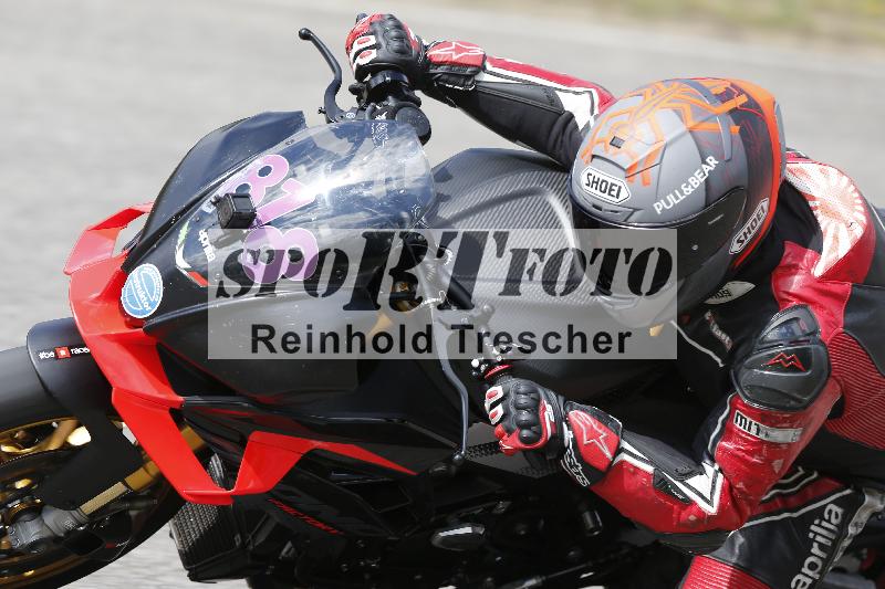 /09 19.04.2026  Caremotion get faster ADR/Gruppe gelb/818